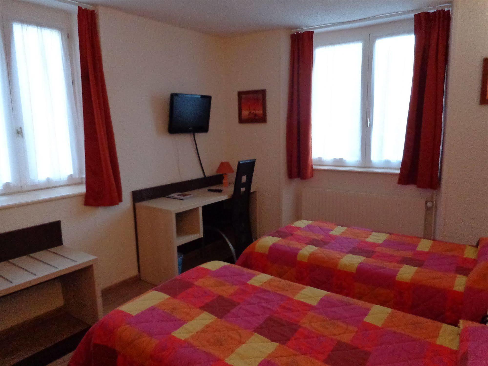 Cit'Hotel du Tigre Verdun-sur-Meuse Buitenkant foto